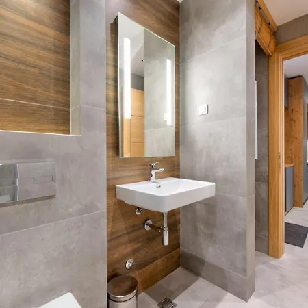 Kalman-srebrna Pahulja Centar-garazno Mesto Apartamento Zlatibor