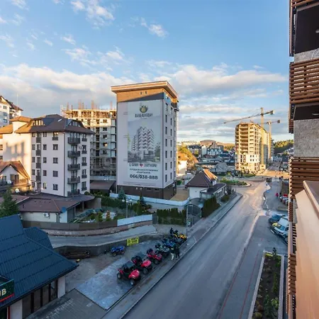 Srebrna Pahulja Centar-garazno Mesto
