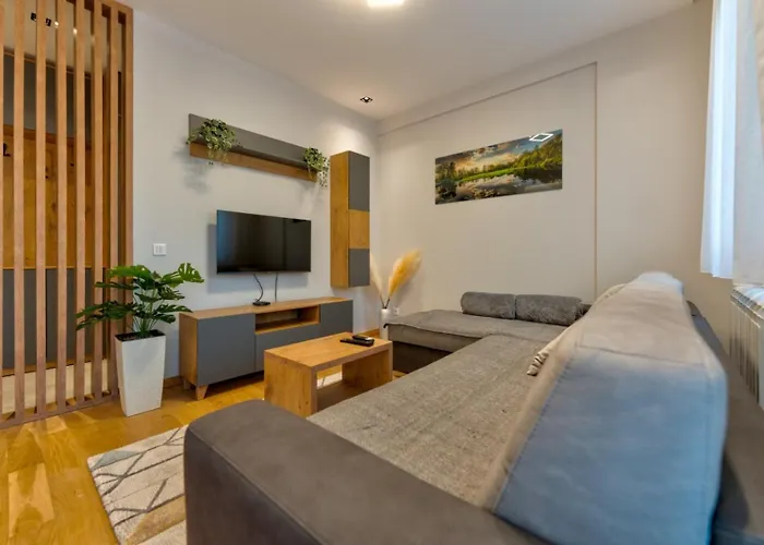 Kalman-srebrna Pahulja Centar-garazno Mesto Lejlighed