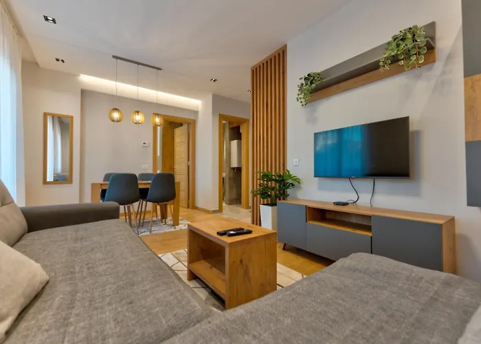 Kalman-srebrna Pahulja Centar-garazno Mesto Lejlighed Zlatibor